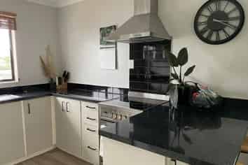 b/4 Colonial Place, Kelvin Grove