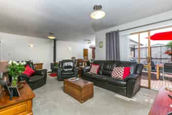 13 Matuhi Rise, Henderson