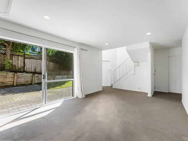 2/34 Seine Road, Forrest Hill