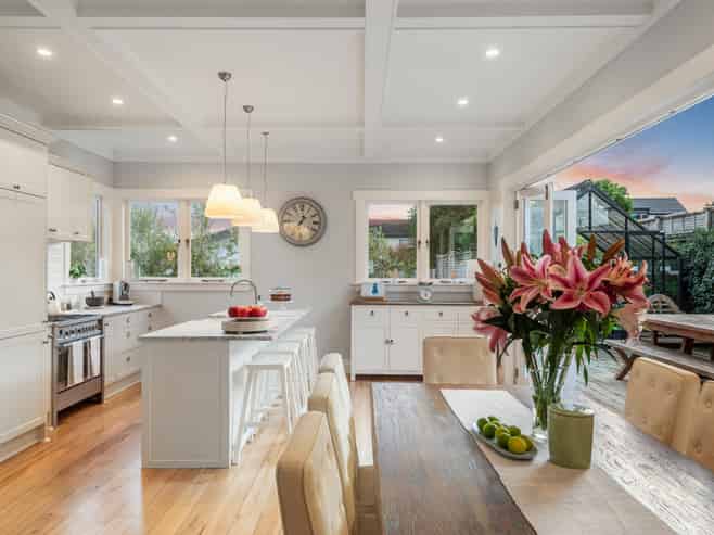 41 Lake Road, Devonport