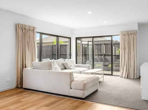 11 Moreton Green, Rolleston