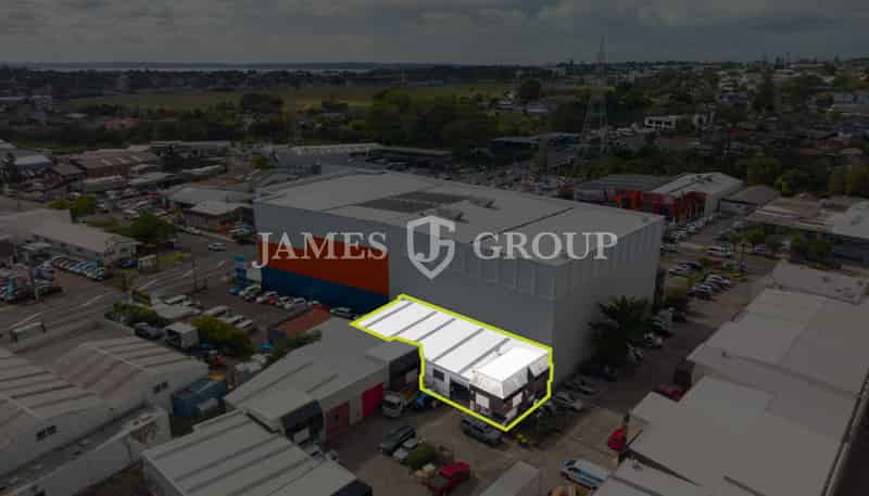 11/1A Portage Road, New Lynn