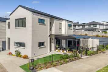 23 Tannaghmore Drive, Flat Bush