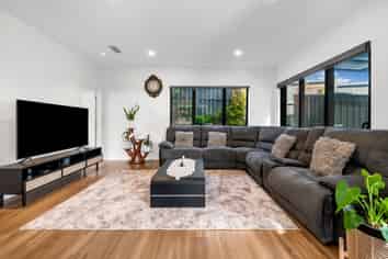 23 Tannaghmore Drive, Flat Bush