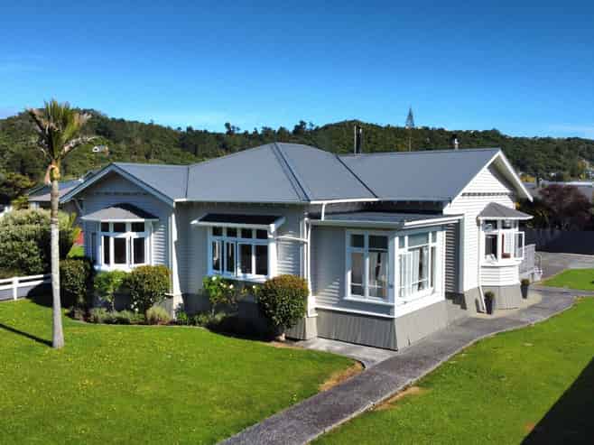 16 Marsden Road, Greymouth