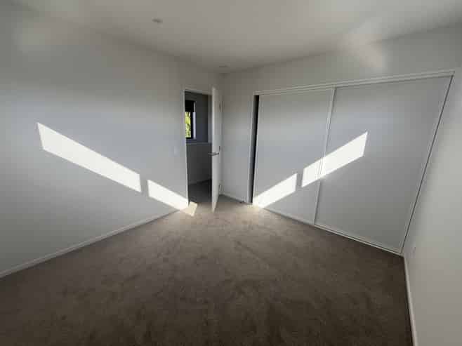 5/437 Worcester Street, Linwood