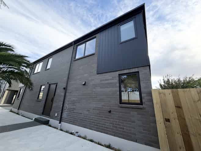 5/437 Worcester Street, Linwood