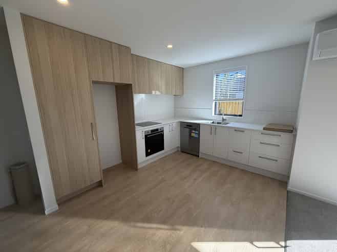 5/437 Worcester Street, Linwood