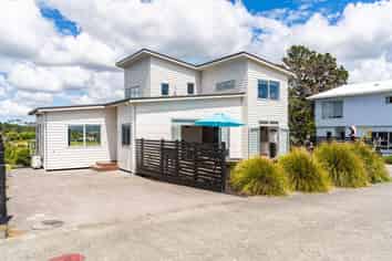 8 Cornwall Way, Mangawhai Heads