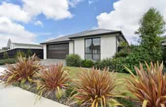 8 Jasmine Street, Woodend