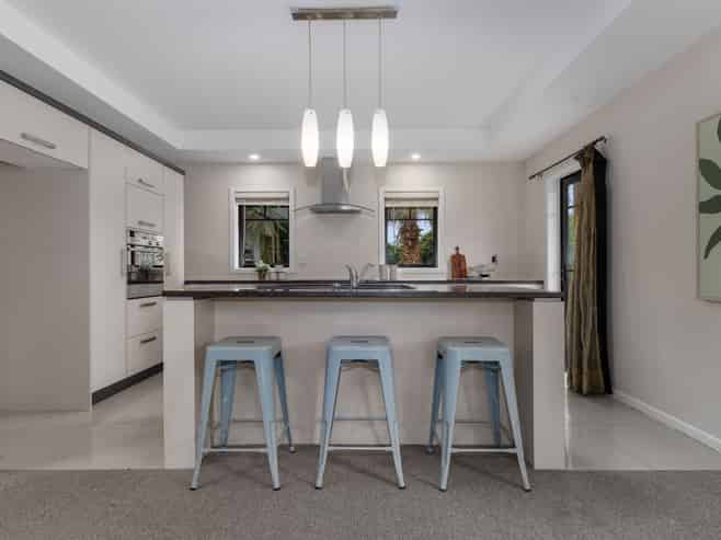 65 Pohutukawa Drive, LEVIN