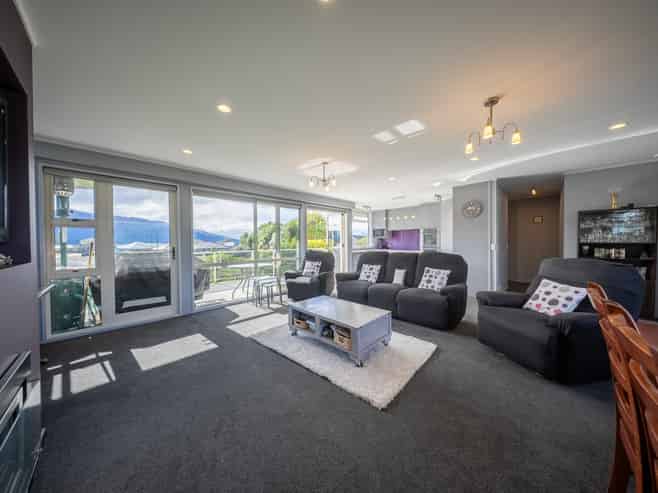 80 Bligh Street, Te Anau