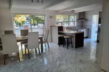 226 Memorial Avenue, Burnside