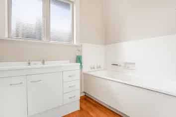 114 Stanley Ave, Te Aroha