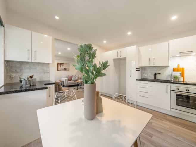 90 Blue Mountains Road, Pinehaven