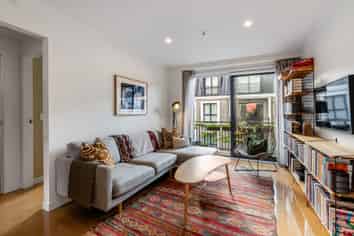 7C/16 Constable Street, Newtown