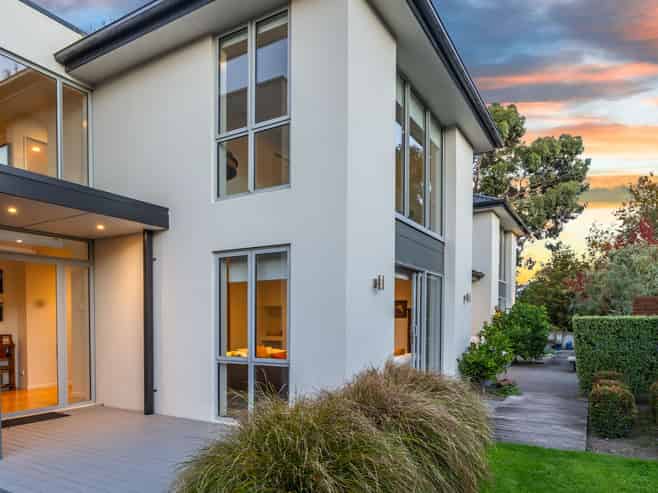 15 Rivers Edge, Northwood