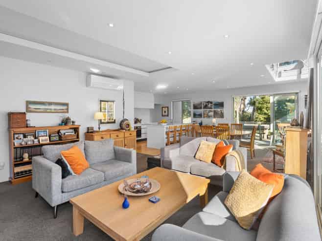 15 Rivers Edge, Northwood