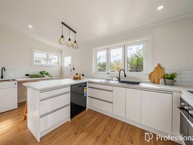 53 York Street, Moera