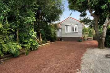 376B Blockhouse Bay Road, Blockhouse Bay