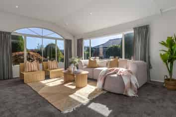 15 Runanga Grove, WAIKANAE