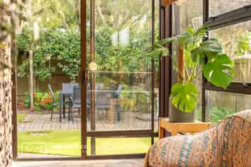 2/54 Heretaunga Square, Silverstream