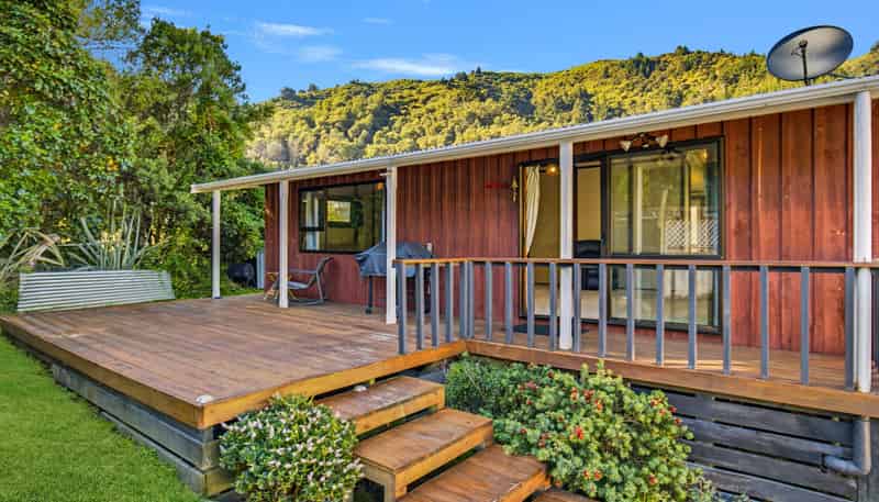 15A Hampden Street, Picton
