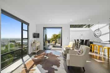8 Valley View, Mount Pleasant