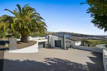 8 Valley View, Mount Pleasant