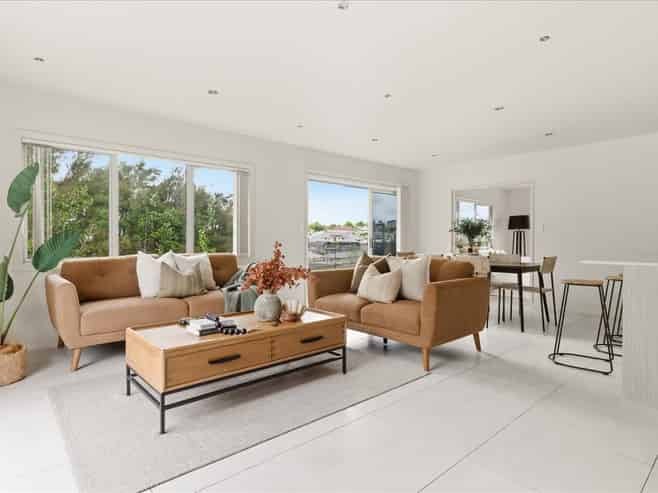 11 Southill Way, Pyes Pa