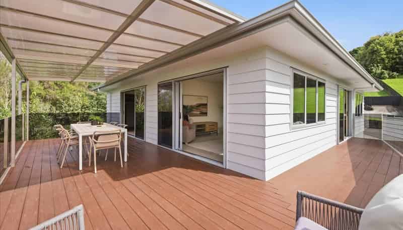 11 Southill Way, Pyes Pa