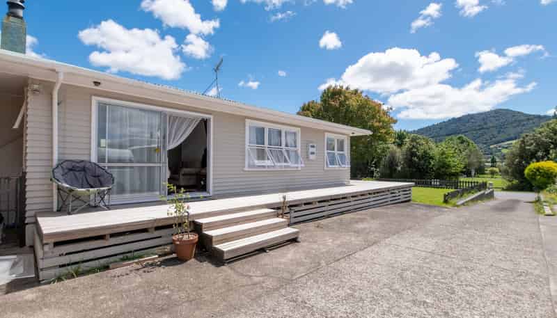 3 Nairn Road, Mangakakahi