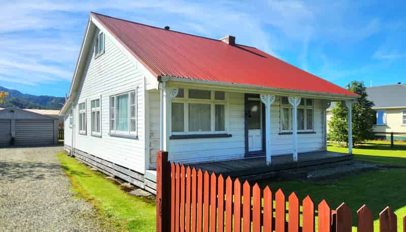 1385 State Highway 7, Stillwater