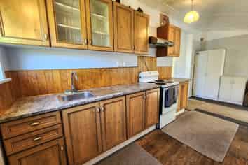 1385 State Highway 7, Stillwater