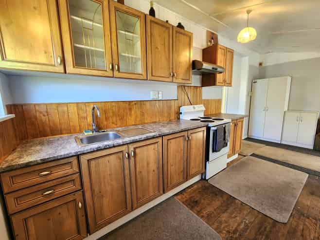 1385 State Highway 7, Stillwater