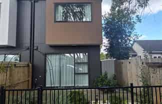  9/10 Orchard Street, Avondale