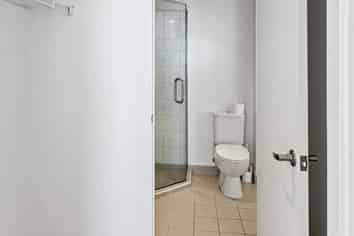 604/86 The Strand, Parnell