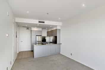 604/86 The Strand, Parnell