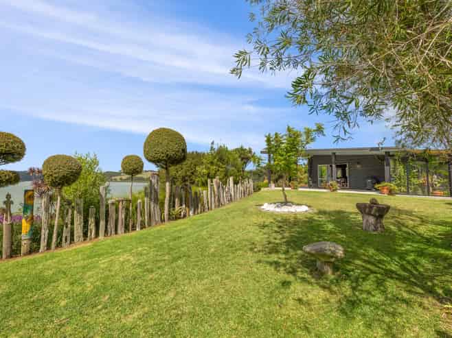 417 Heatley Road, Whakapirau