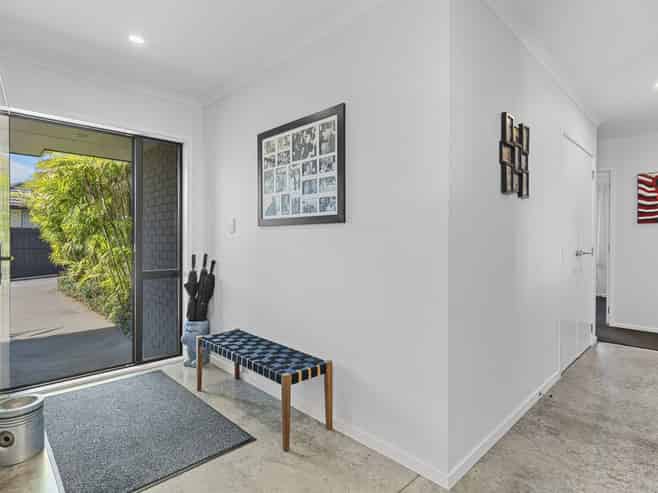 5 Cessna Lane, Glen Avon