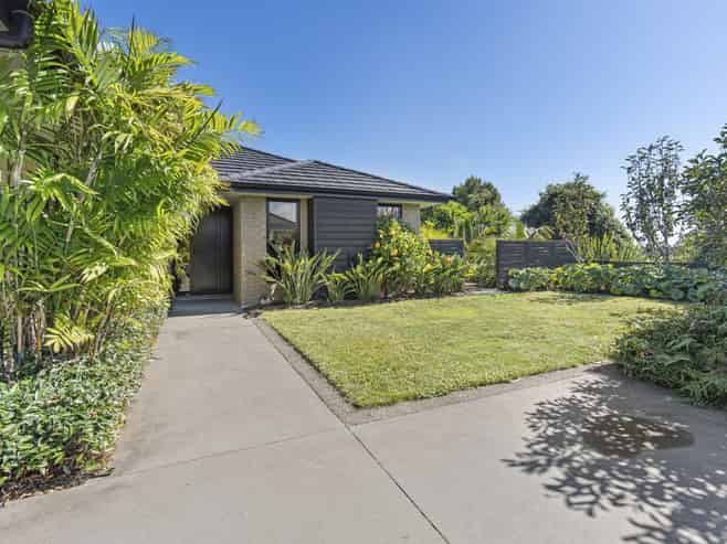 5 Cessna Lane, Glen Avon