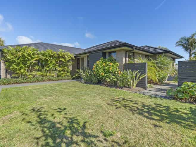 5 Cessna Lane, Glen Avon