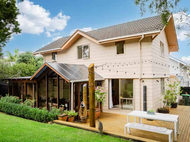 2/47 John Downs Drive, Browns Bay