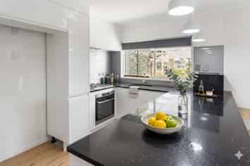 187 Burswood Drive, Botany Downs