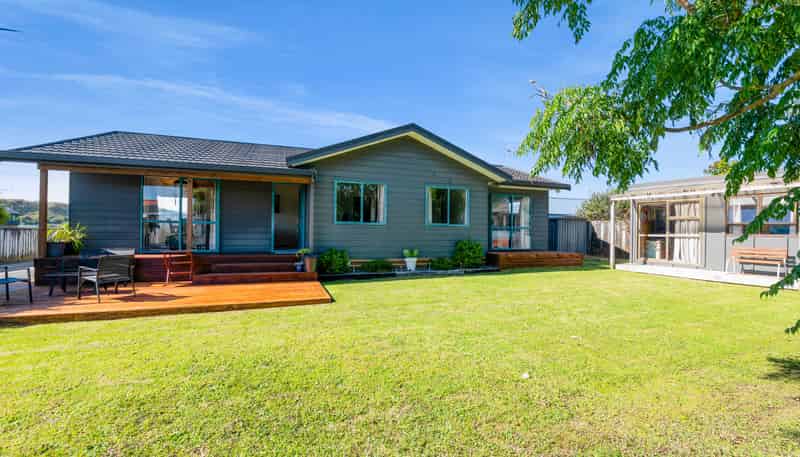 28B Poplar Grove, Whalers Gate