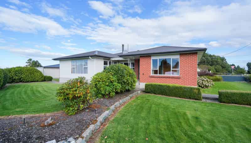 115 Scott Street, Strathern