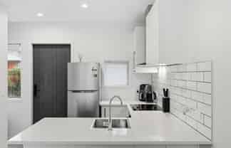 5/694 Whangaparaoa Road, Stanmore Bay