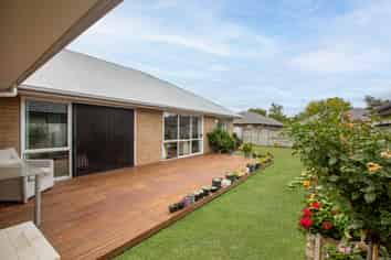 17 Teatree Close, Huntington