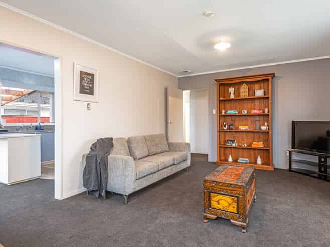 1 Cavendish Crescent, Awapuni