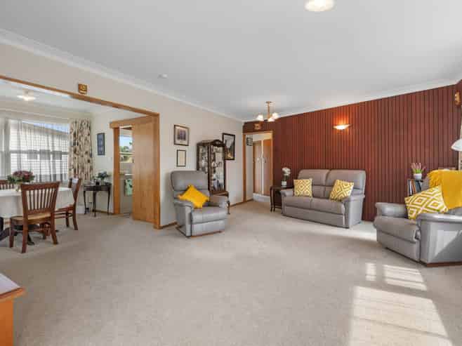 41 Callis Avenue, Papakura